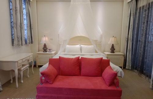 North District House | Experience Family-Friendly Comfort at 一中太陽綠墅