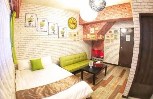 University District House | Pet and Child-Friendly Getaway at 一中街藻宿