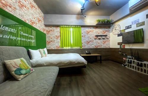 University District House | Pet and Child-Friendly Getaway at 一中街藻宿