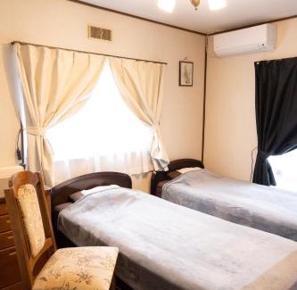 Suwa Apartment | Exclusive 1-Group Retreat at 岡村 弐番館 with Hot Tub