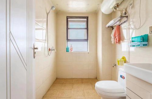 Licang Apartment | Sweet Retreat: Family-Friendly Accommodations Await