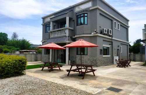 Jincheng House | Family-Friendly Getaway at 一點綠民宿 - Rated 9.5/10!