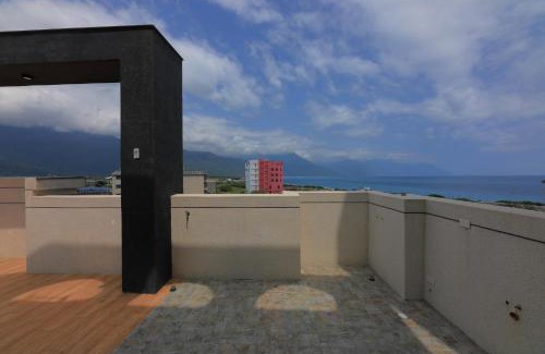 Xincheng House | Seaside Comfort at 七星潭118海景民宿 - 9/10 Guest Rated