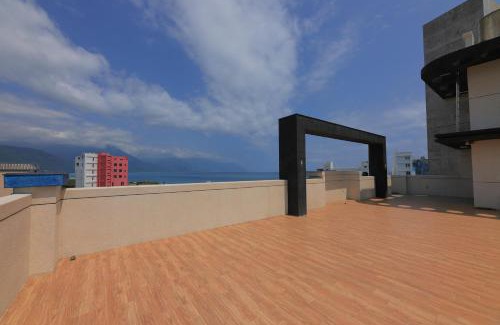 Xincheng House | Seaside Comfort at 七星潭118海景民宿 - 9/10 Guest Rated