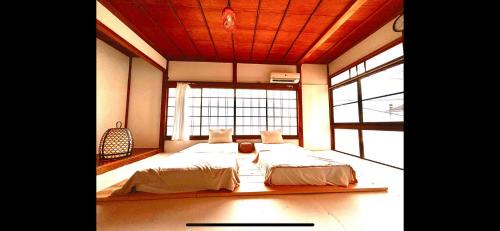 Shimoda House | Historic Guesthouse Near Perry Road with Free Parking