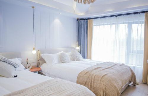 Pudong Bed & Breakfast | 上海一品艺景民宿