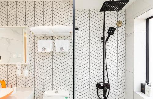 Pudong Bed & Breakfast | 上海一品艺景民宿