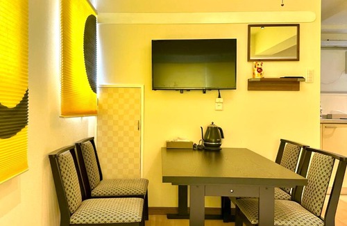 Yushima Apartment | Discover Retro Elegance at 上野レトロ花 - Ideal for Families