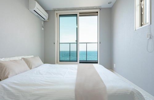Shimoda House | Unforgettable Ocean View at Shimoda Hotel with Hot Tub