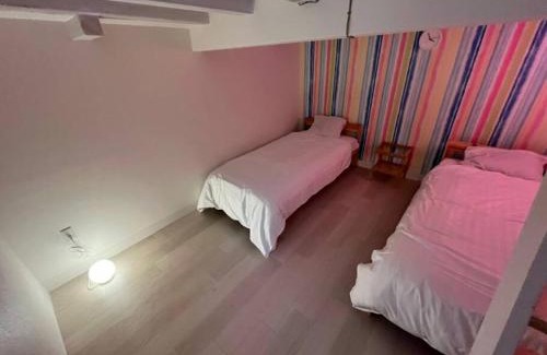Tanimachi Villa | Explore Central Tianqing Garden with Hot Tub Amenities