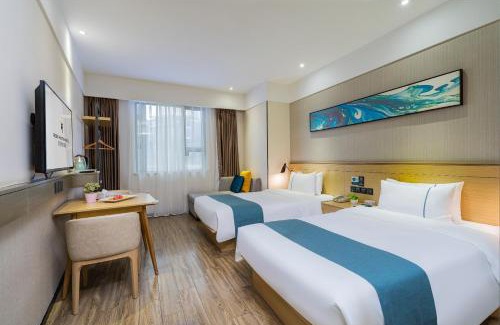 Jeifangbei Central Business District Hotel | Convenient City Hotel Near Chongqing Jiefangbei & Hongyadong