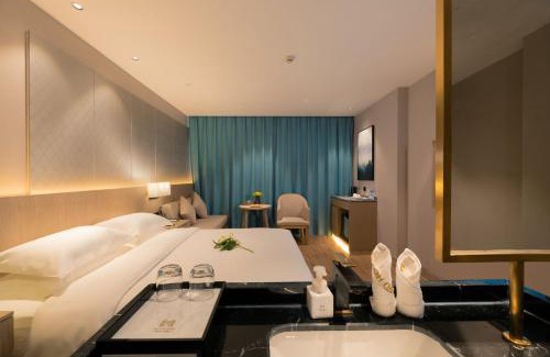 Yiwu Hotel | Discover Yiwu Mankalan Hotel: Family-Friendly & Accessible