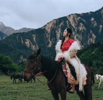Jiuzhaigou Hotel | Pet-Friendly Jiuzhaigou Valley Abluzi B&B with Ocean View
