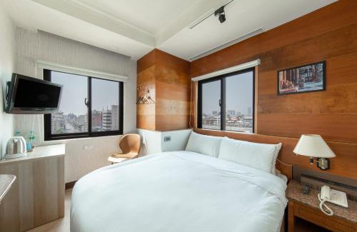 South District Hotel | Discover Comfort at 二川行旅 - HiRiver Hotel with Kitchen Access