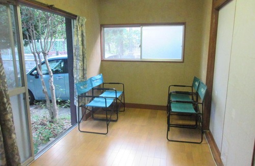 Yokosuka House | Unforgettable 二階座敷: Family-Friendly with Hot Tub