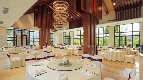 Conghua Hotel | Explore Comfort at 从化方圆·云雅酒店 with Pool & Hot Tub