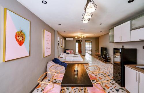 Semporna House | Elly's Home in Semporna: Family-Friendly Stay with High Ratings