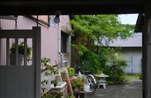 Kawasaki House | Budget-Friendly Guest House Tsumugiya with Kitchen Access