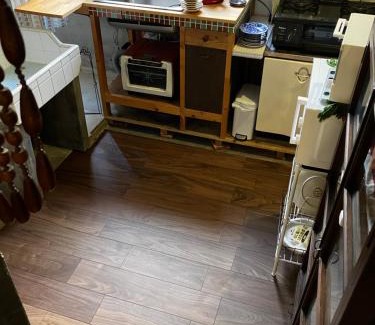 Kawasaki House | Budget-Friendly Guest House Tsumugiya with Kitchen Access