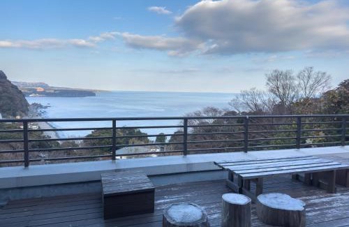 Okawa House | Family-Friendly Retreat at 伊豆ベース73 with Hot Tub
