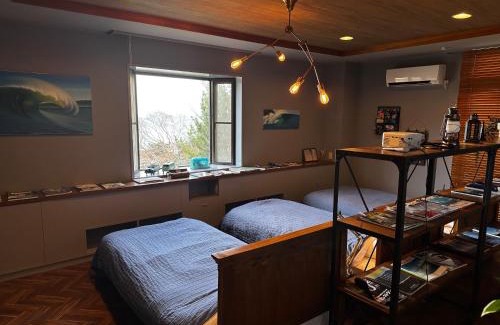 Okawa House | Family-Friendly Retreat at 伊豆ベース73 with Hot Tub