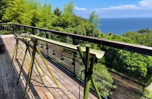 Inatori House | Discover 伊豆稲取テラス-寛道-: 4-Star Family Retreat