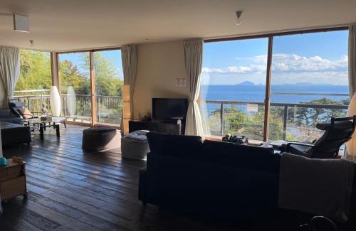 Inatori House | Discover 伊豆稲取テラス-寛道-: 4-Star Family Retreat