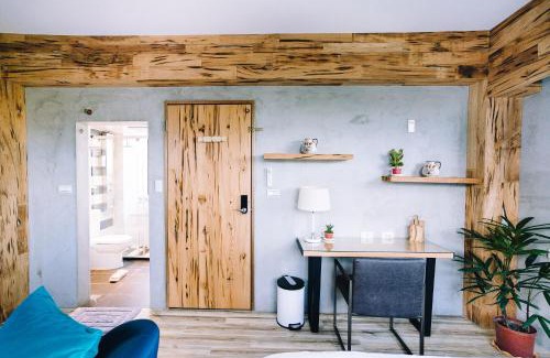 Sanxing Bed & Breakfast | Remarkable Siheyuan Homestay with Kitchen & 9/10 Rating