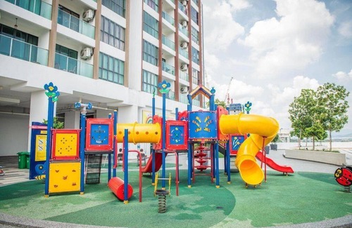 Seri Kembangan Apartment | Top-Rated 3-Bedroom Apartment Above Amerin Mall