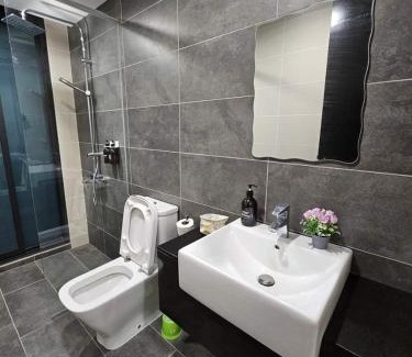Nusajaya Apartment | Experience Serenity and Style at Starry Light Film Room