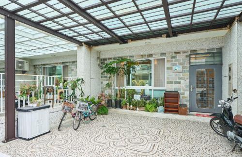 Hualien City Centre House | Top-Rated AT home plus B&B with Hot Tub & Breakfast