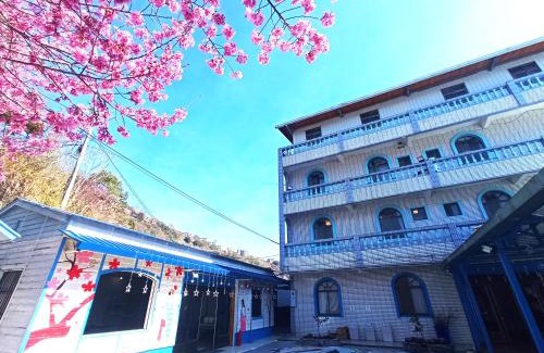 Fuxing District House | Pet-Friendly Oasis with Oceanfront Views at Lifu Garden Inn