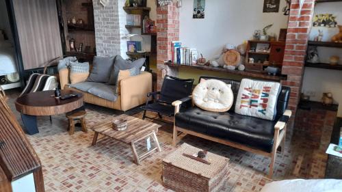 Sanxing House | Relaxing Retreat: 兔窩很Chill with Pet-Friendly Perks