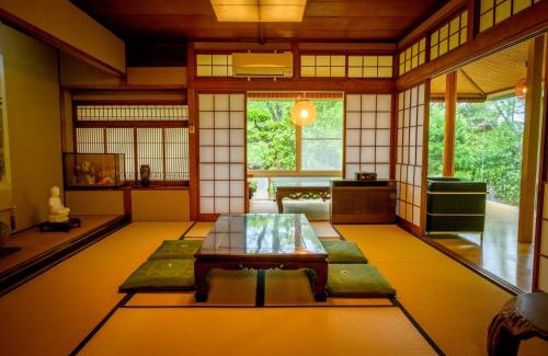 Naka Ward Villa | Experience Nature at 円山山荘 - A Tranquil 4-Star Retreat