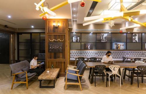 Central District Hotel | Budget-Friendly G11 Hotel: Child & Wheelchair Accessible
