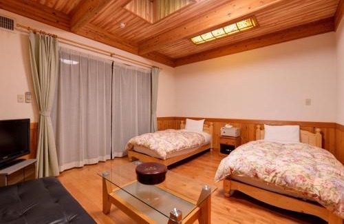 Takeo Hotel | Experience 北方温泉四季の里 with Delightful Dining Options