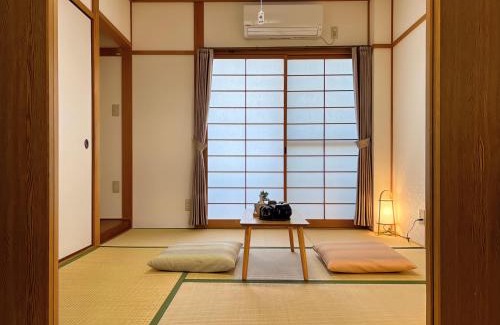 Joto House | Discover 千間川-緑橋: Family-Friendly Escape with Hot Tub