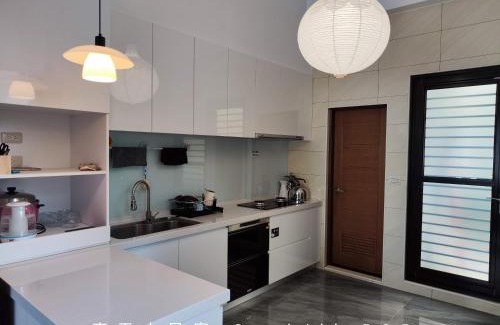 Dongshan House | Discover 南平山民宿: Family-Friendly with Breakfast Included