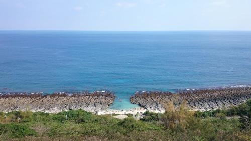 Liuqiu House | Coastal Haven: 南海之醉旅店 with Oceanfront Views