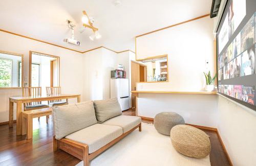 Shimotaga House | Family-Friendly Stay at 南熱海あじろハウス with Hot Tub