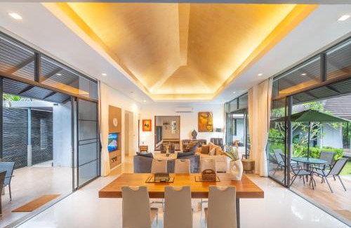 Si Sunthon Villa | 卡图精品五卧高尔夫场别墅