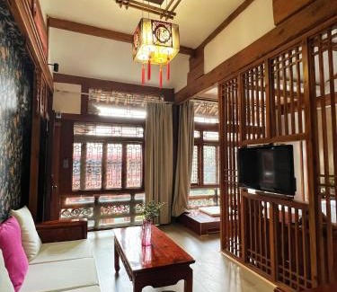 Dayan Old Town Hotel | Discover Oceanfront Bliss at 原乡文苑客栈 - 10/10 Rated