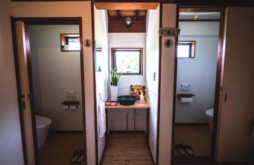 Mine House | Discover 古民家ゲストハウスひまわり: Family-Friendly Stay