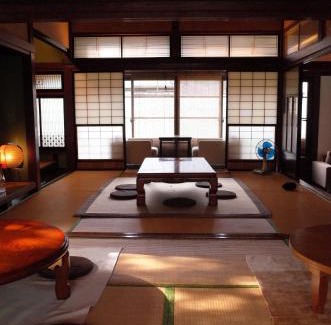 Ono House | Experience古民家ゲストハウスナマケモノ with Breakfast & 9/10 Rating