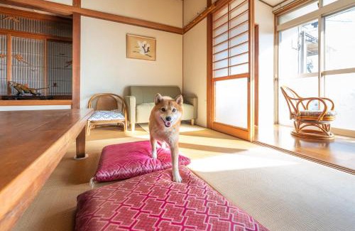 Kawatana-cho Apartment | Discover 古民家民泊ーよかよー: Pet & Child-Friendly Stay