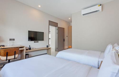 Huai Yai Villa | Family Villa with Private Pool & Breakfast - 5 Star Stay