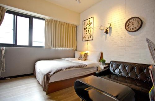 University District Apartment | Welcoming Grey Bear Hotel Near Taichung Night Market