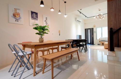 Anping House | Discover 台南水沐安平包棟民宿: Family-Friendly Retreat