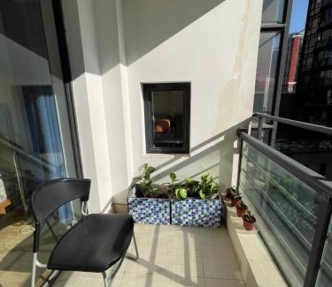 Wuhua House | Family-Friendly Haven with Top Amenities and Perfect Ratings