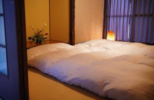 Sakaide Apartment | Tranquil Yoshida Residence: Family-Friendly Getaway